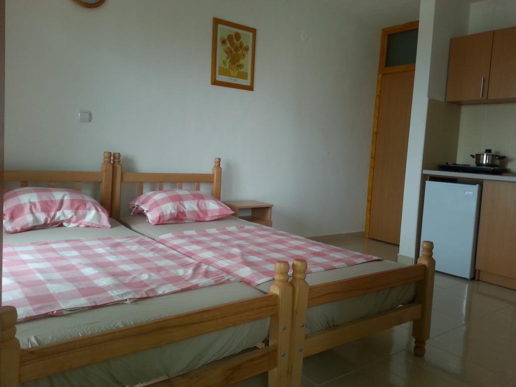 Apartments Nurkovic Dobra Voda Kamer foto
