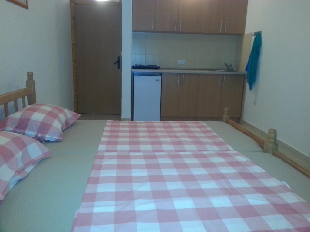 Apartments Nurkovic Dobra Voda Kamer foto